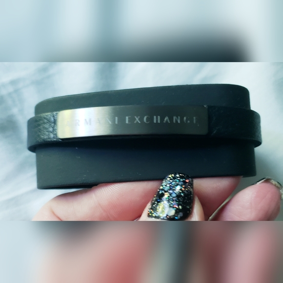 Armani Exchange Men's AX7101 Watch & Bracelet Gift Set - Picture 13 of 14